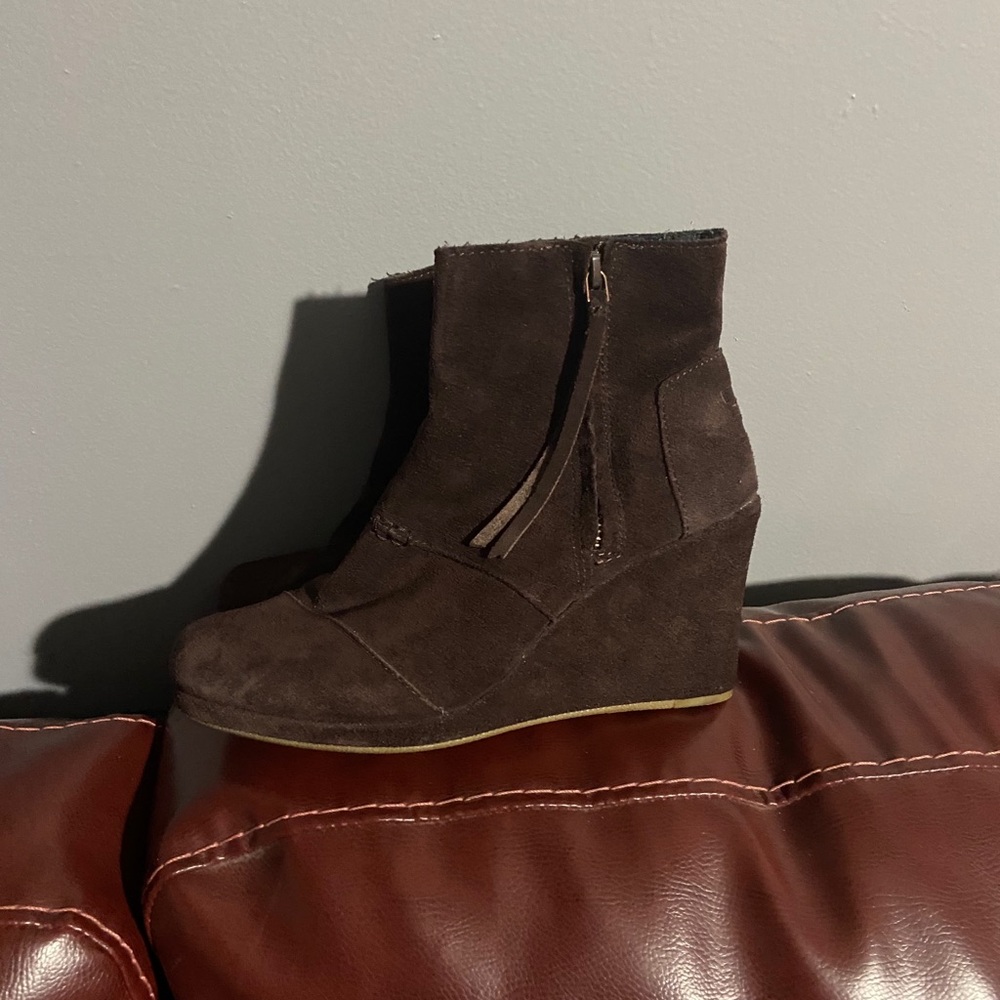 Toms wedges